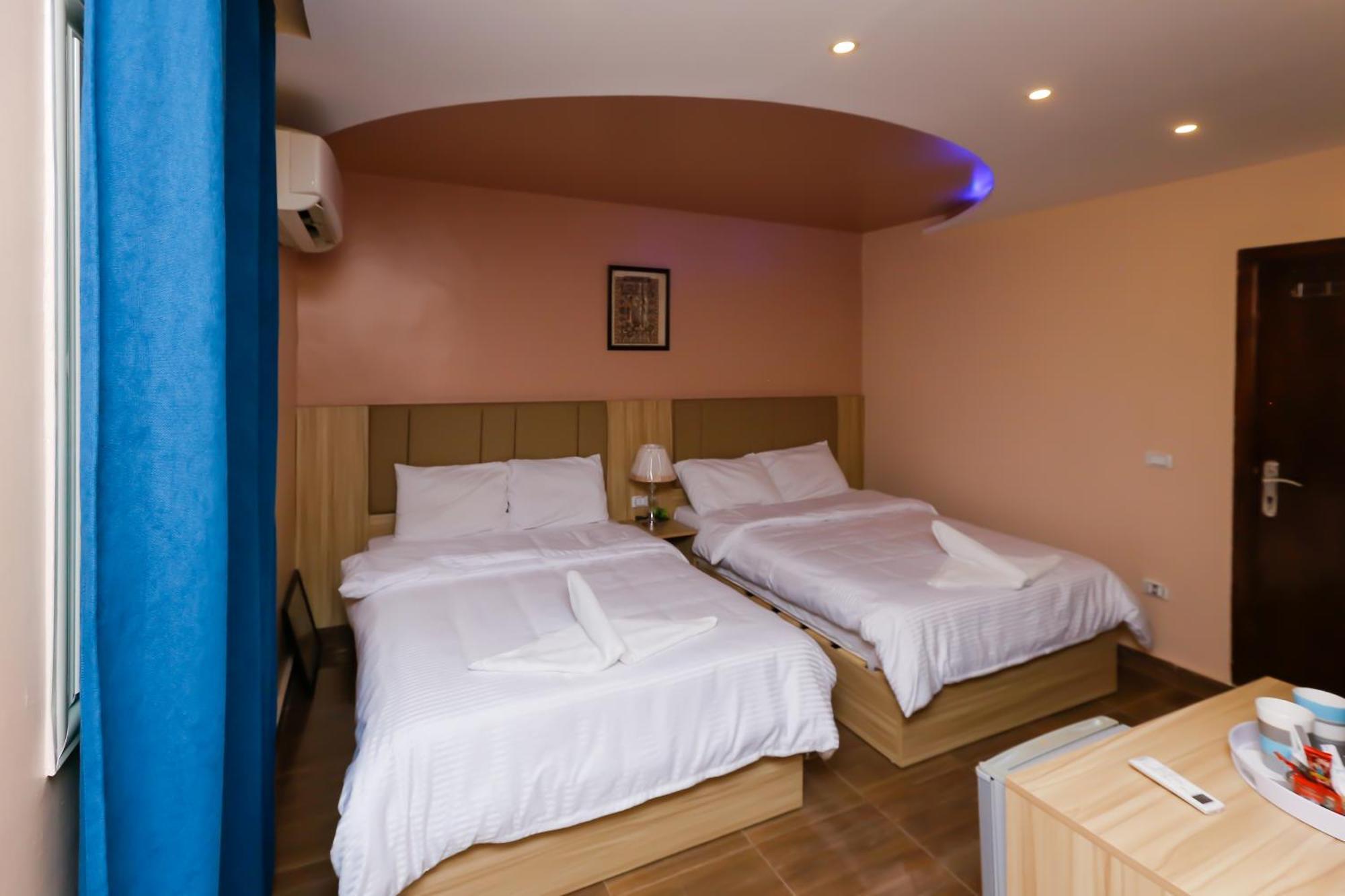 Hotel Pyramids Express View 3*