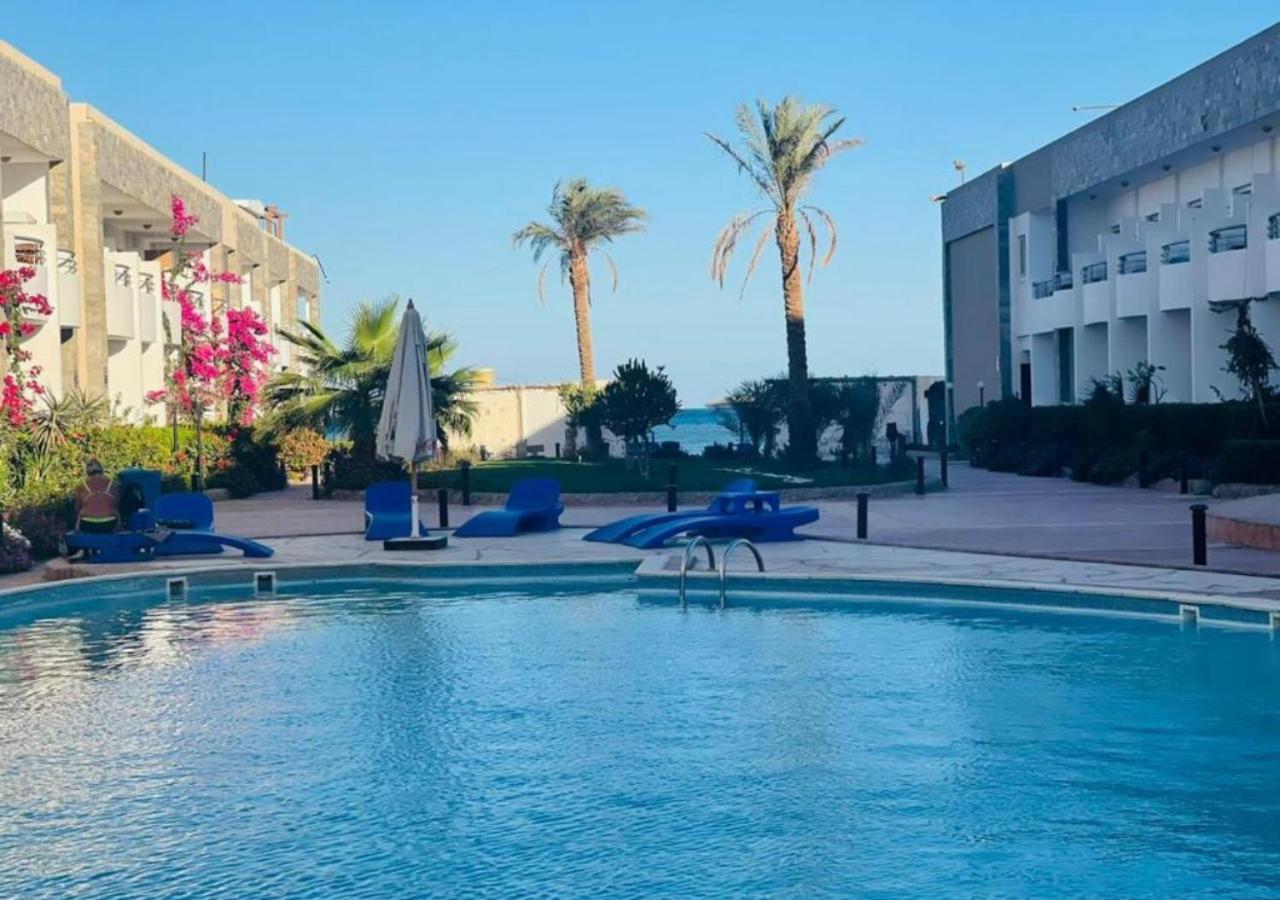 Luxury Cecelia Apartment