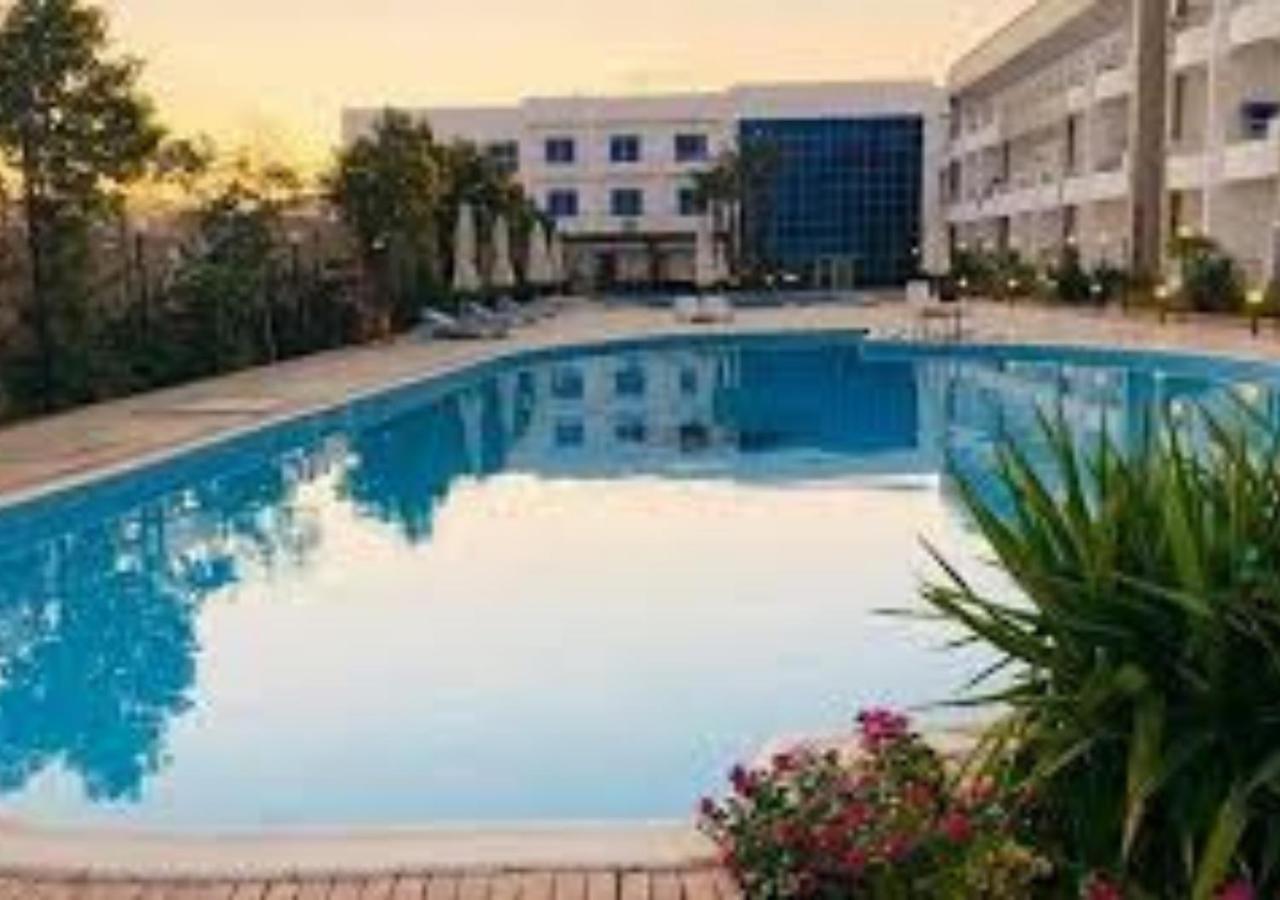 Luxury Cecelia Apartment *
