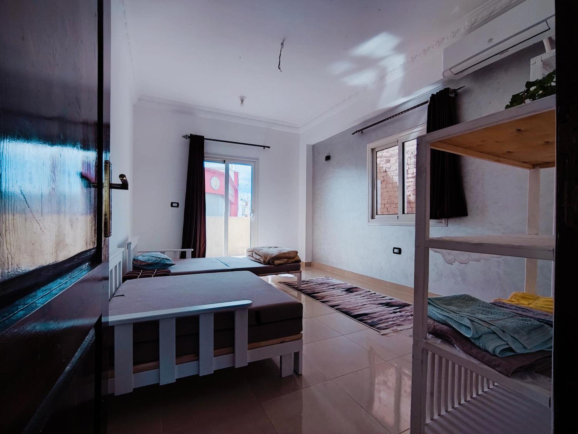 Blue Lotus Apartment *