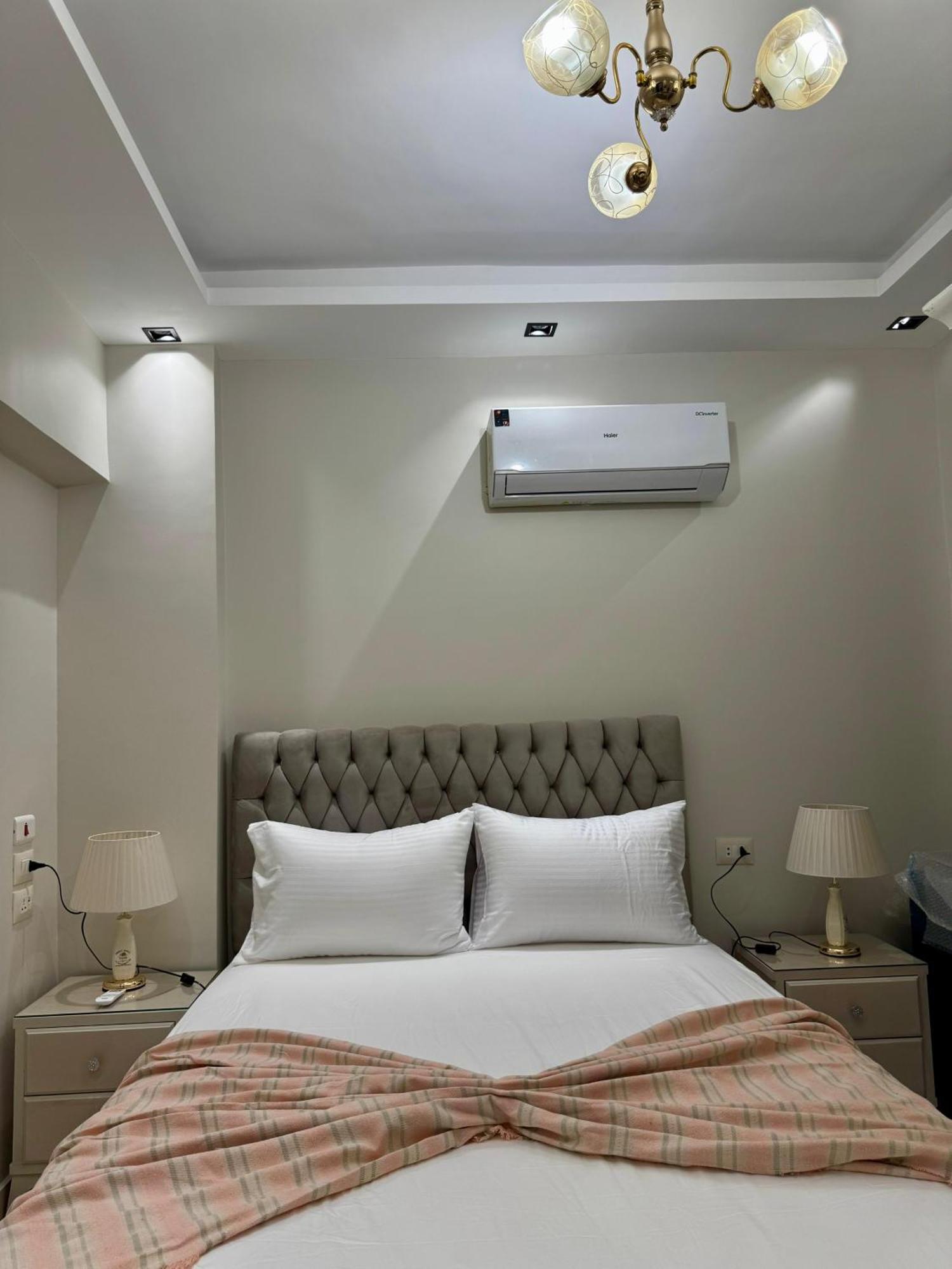 Luxury Gleem 2 Direct Sea View Apartment *