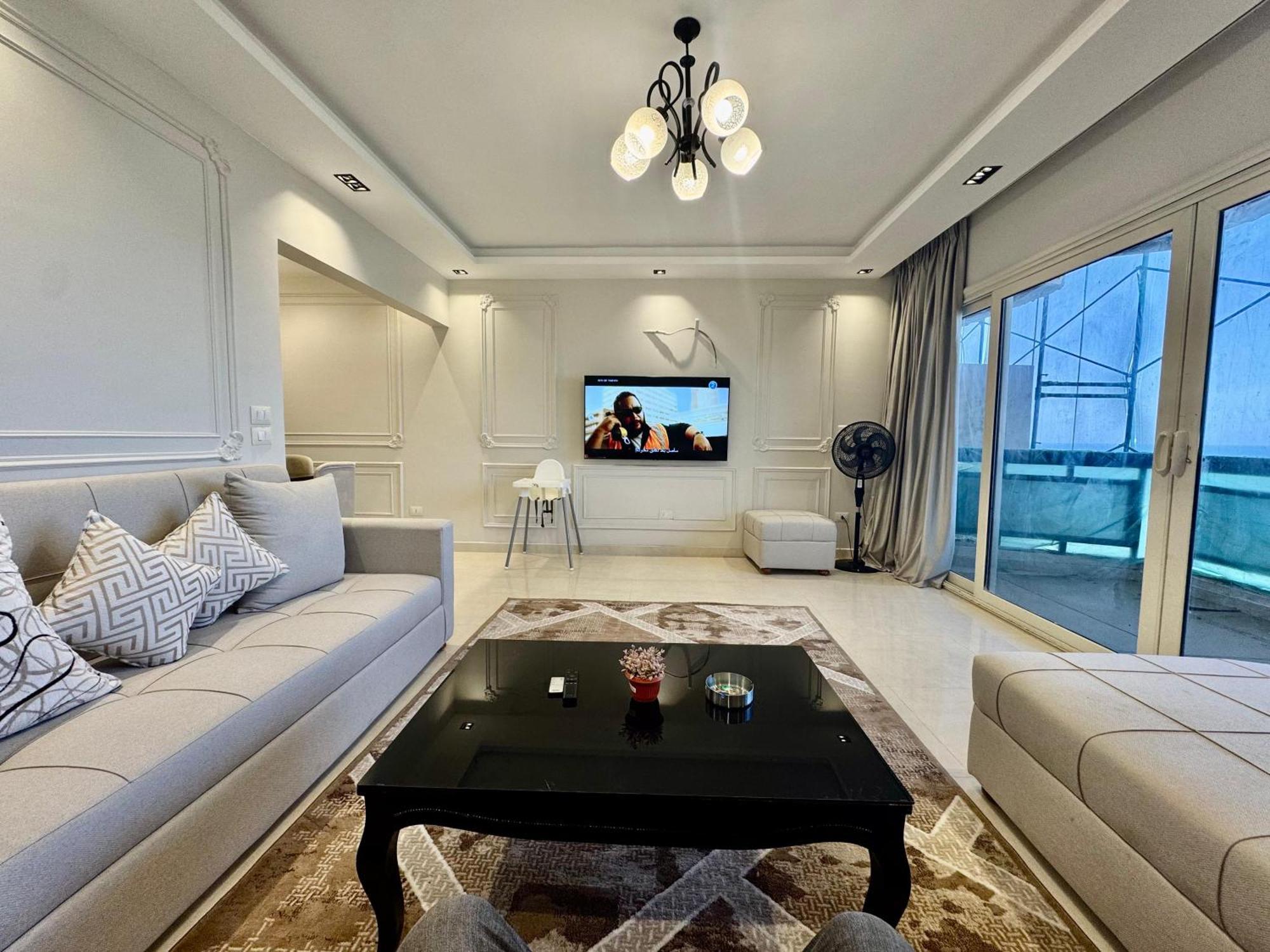Apartment Luxury Gleem 2 Direct Sea View