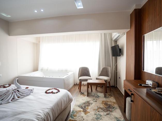 Tuya Pyramids Hotel 5*