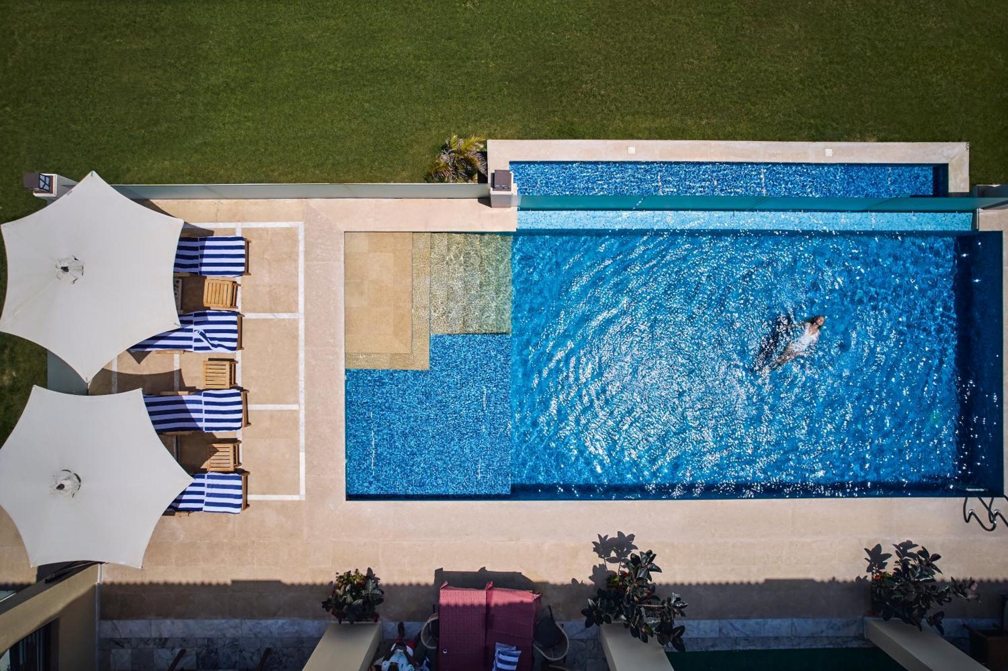 Ghazala And Hotel El-Alamein