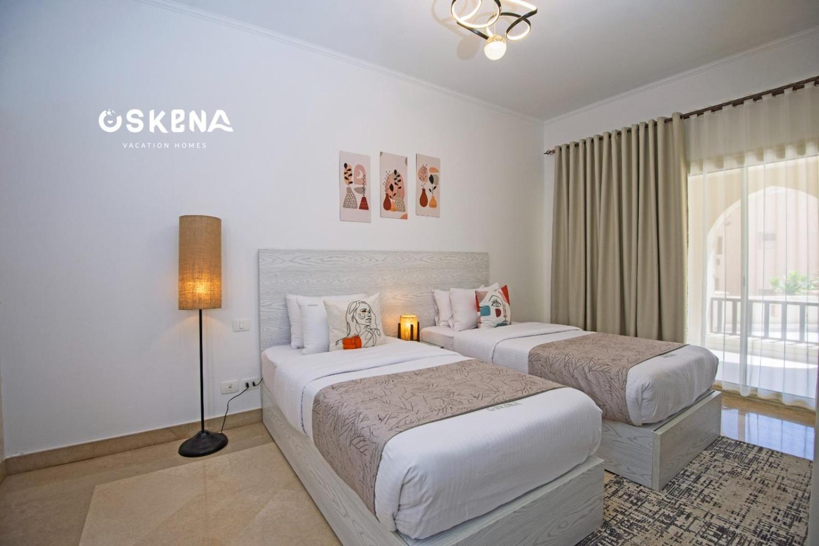 Oskena Azzurra Sahl Hasheesh