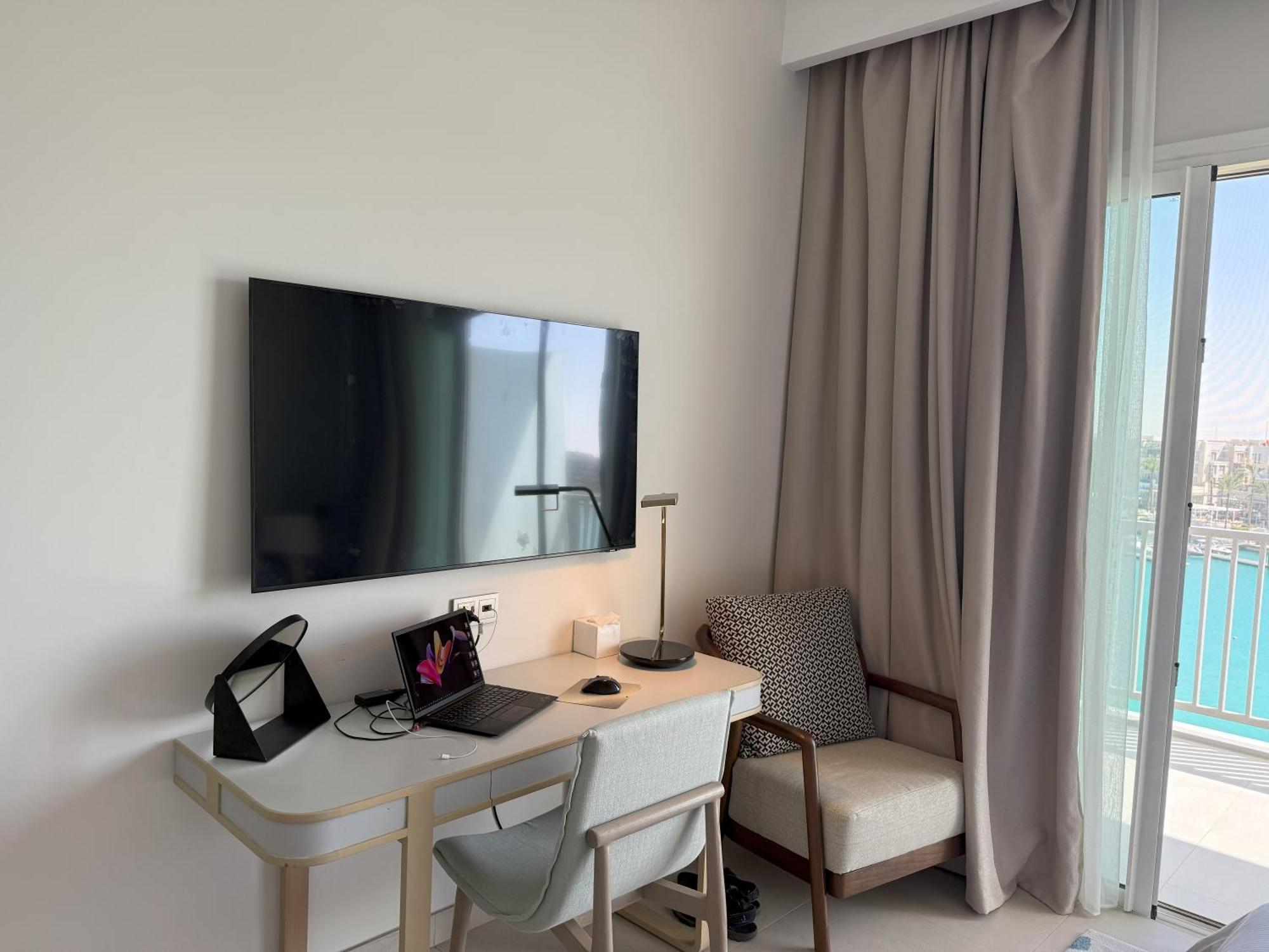 Serviced At Vida Marina Marassi Aparthotel El-Alamein