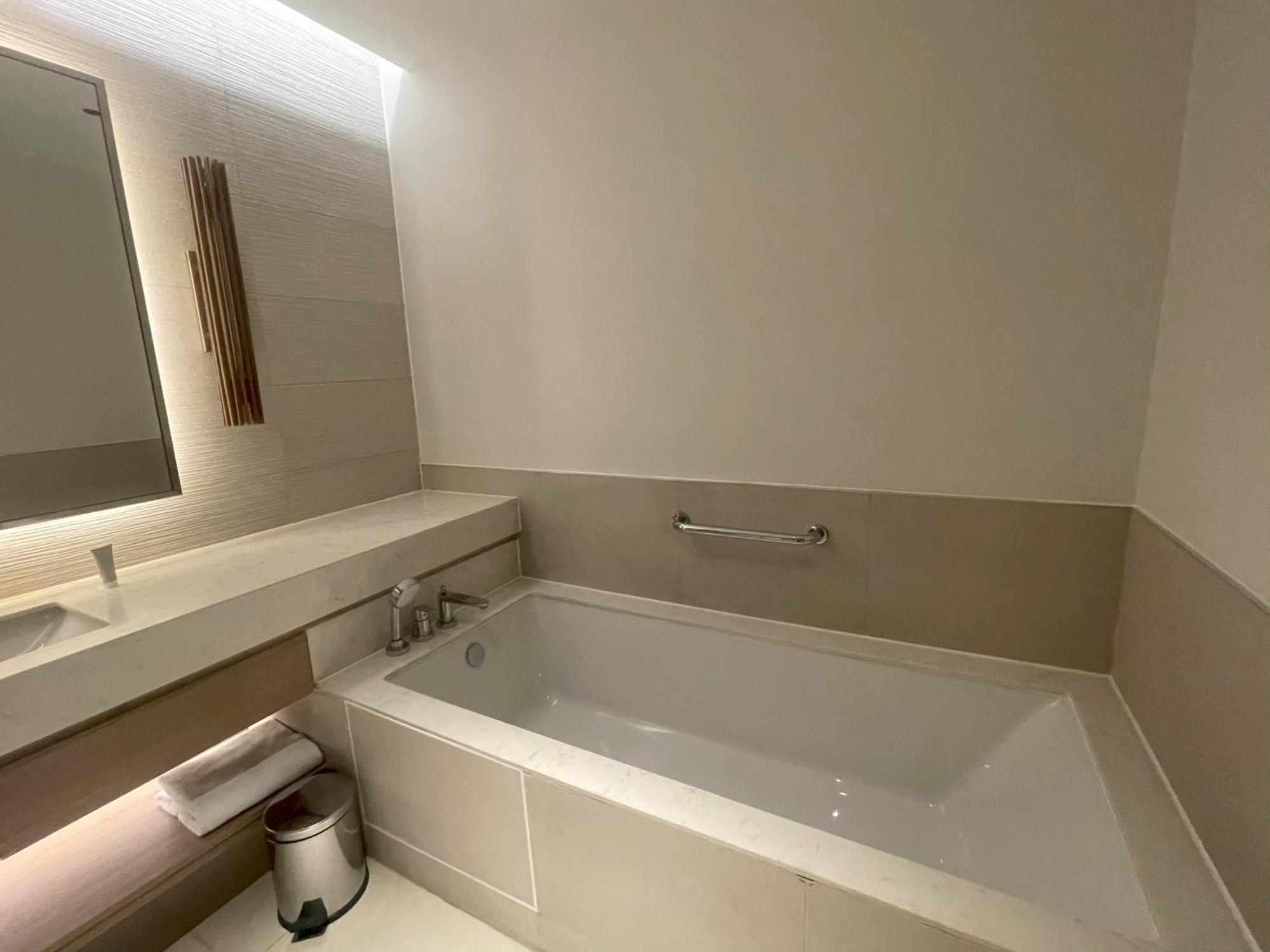 Serviced At Vida Marina Marassi 4*