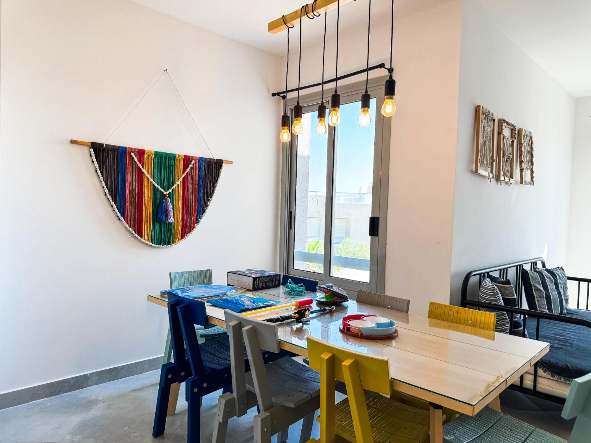 2-br Direct To The Pools Einbay
