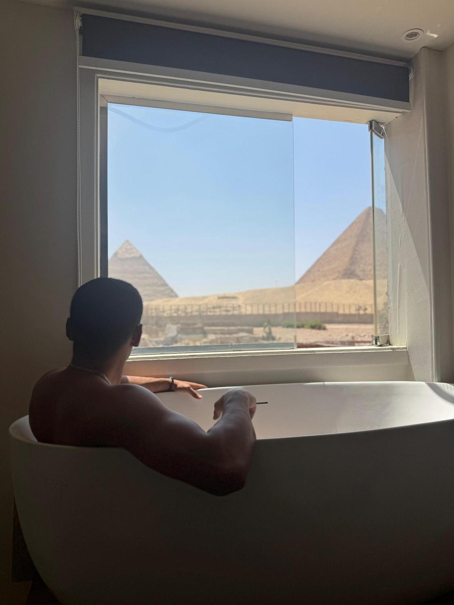 La Scarab Pyramids View Hotel 3*