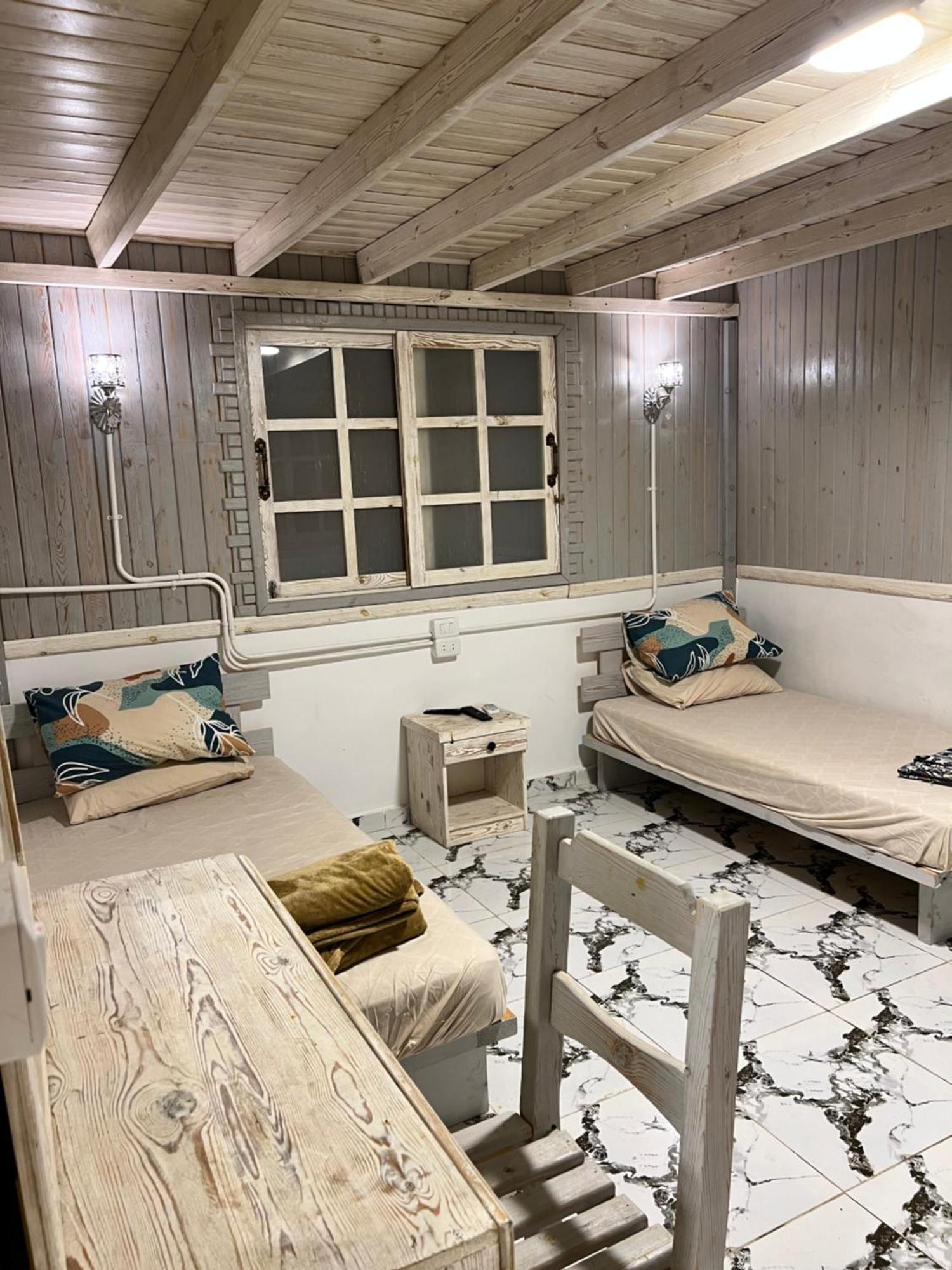 Holiday home Roof Fully Equipped With Private Yard