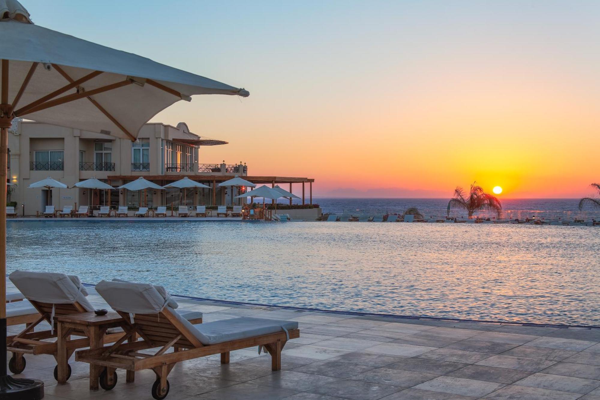 Cleopatra Luxury Sheikh Complex
