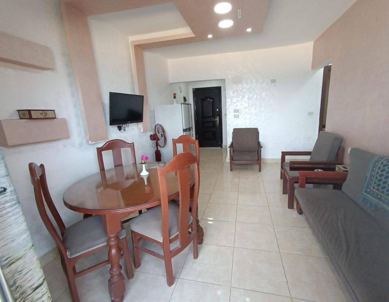 Aparthotel Bar Armed Forces Ras el-Barr