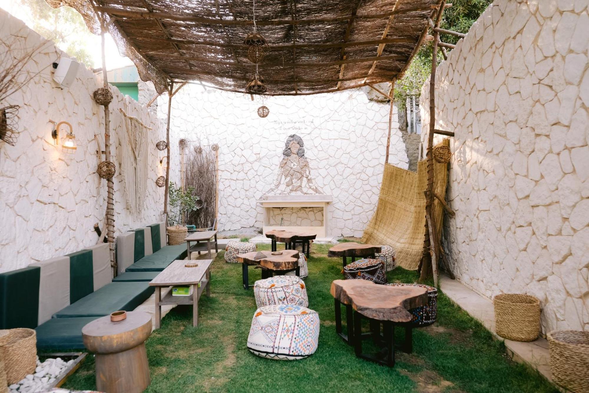 Sphinx House 4*