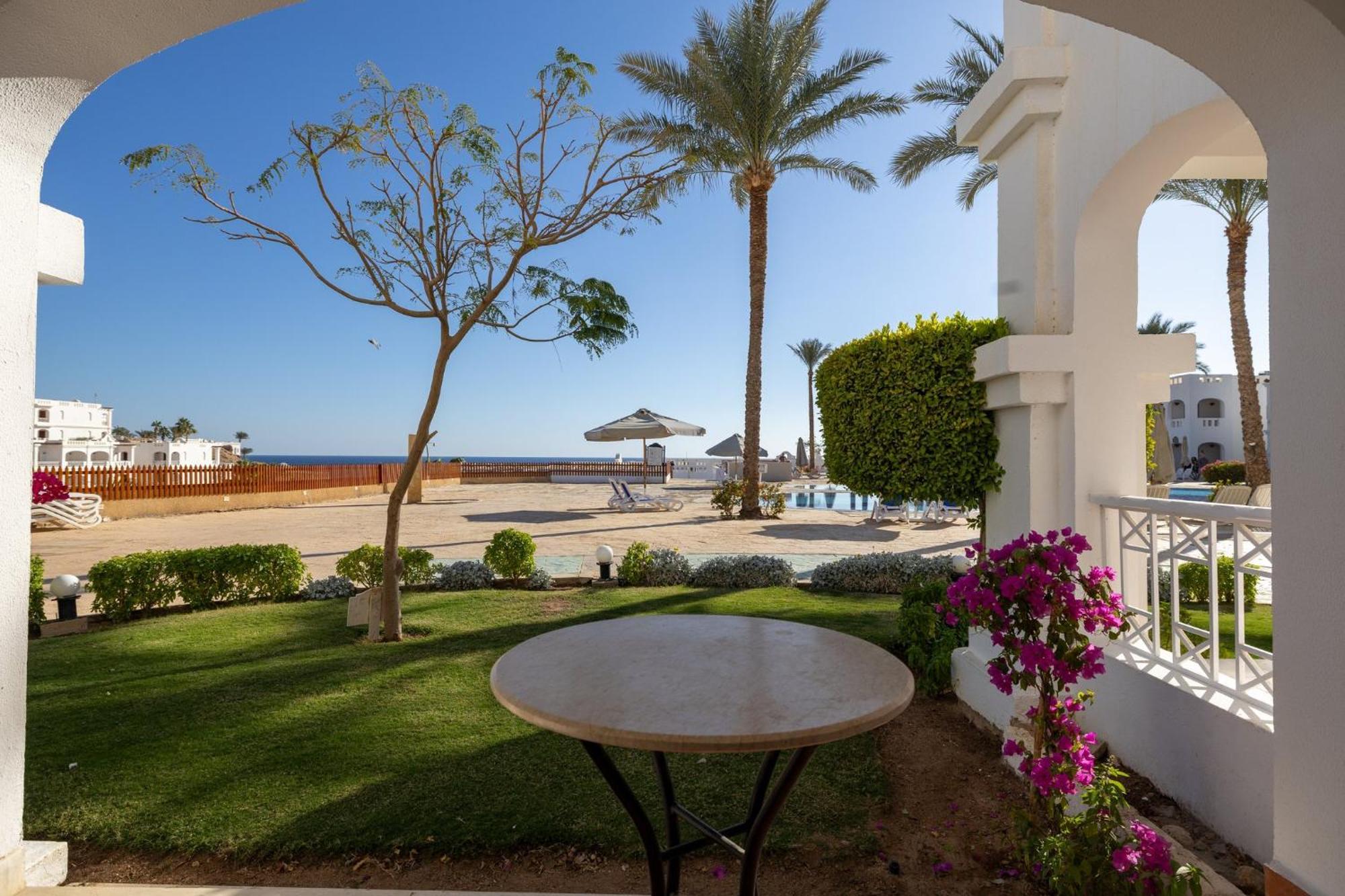 Hotel Continental Plaza 4*