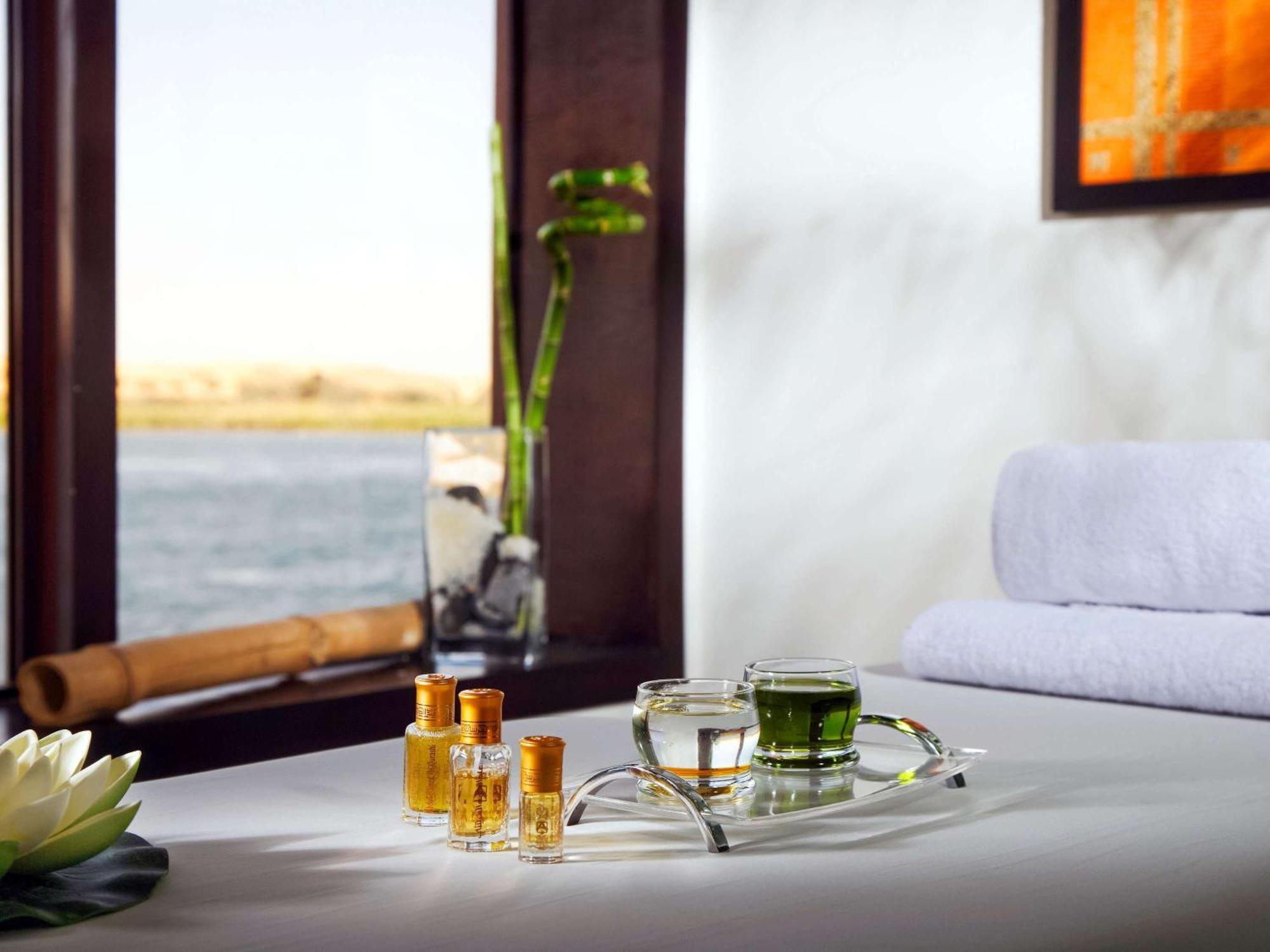 Moevenpick Royal Lily Nile Cruise, Every Monday Four Nights From Luxor, Every Friday Three Nights From Aswan - Including Excursions & Sightseeing Hotel