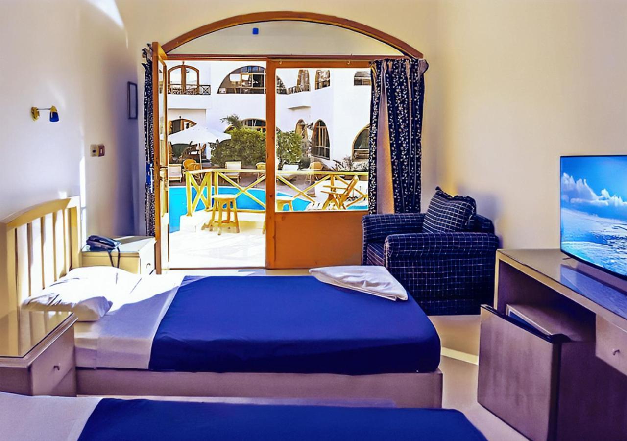Red Sea Relax 3*