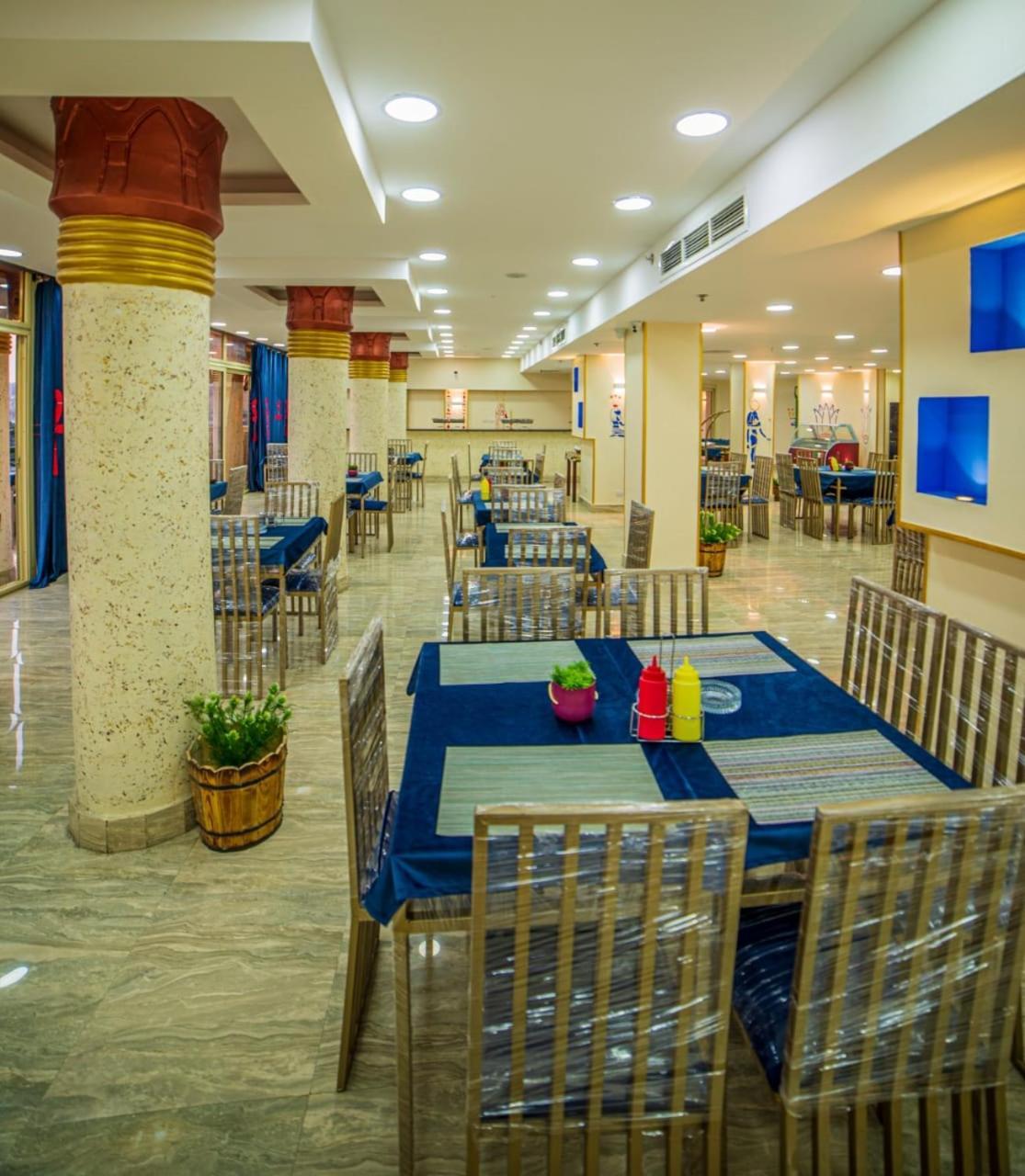 Hotel A Pyramids View Kafret el-Gabal