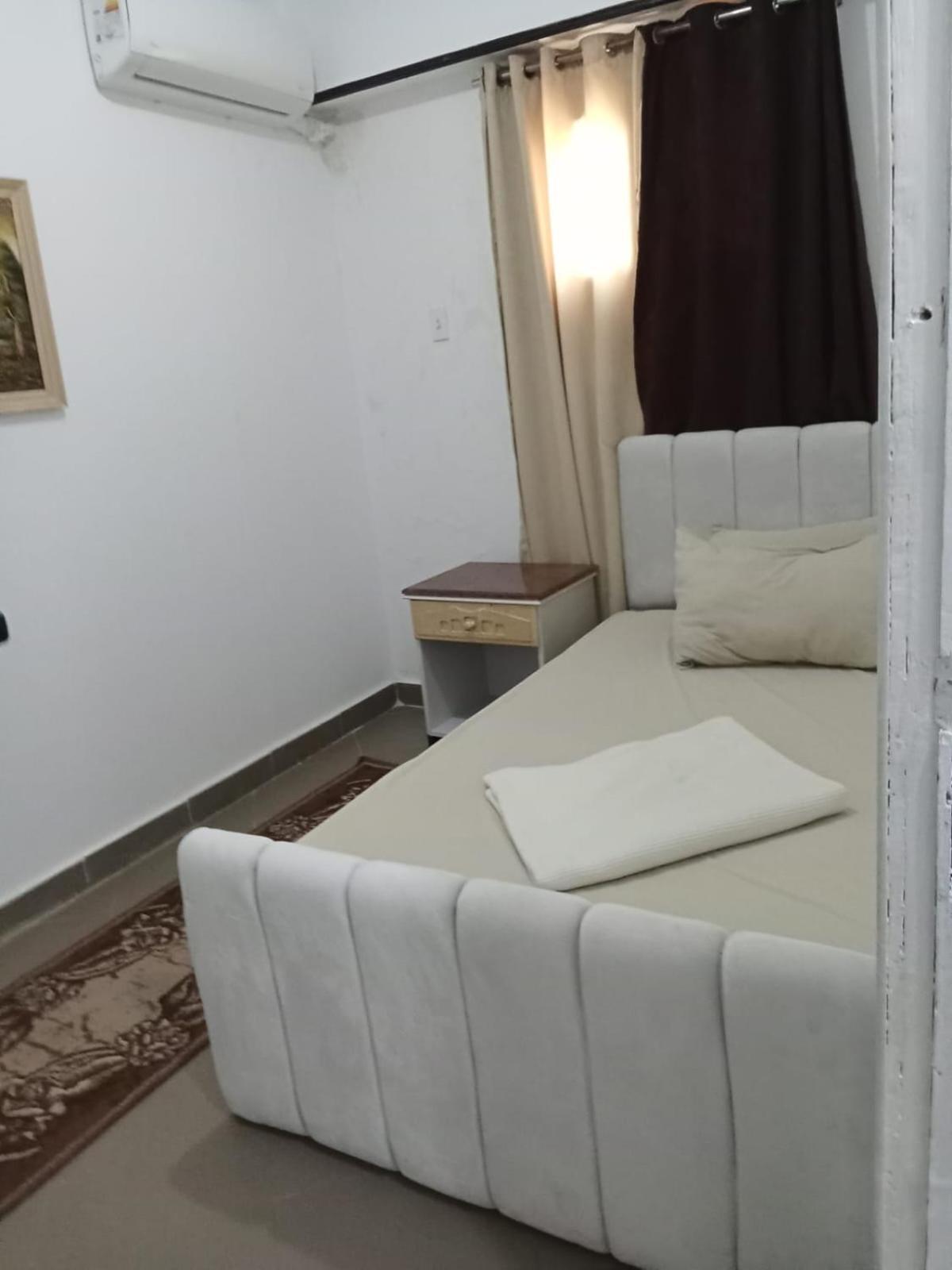 2 V150 First Floor 4 Bedrooms *