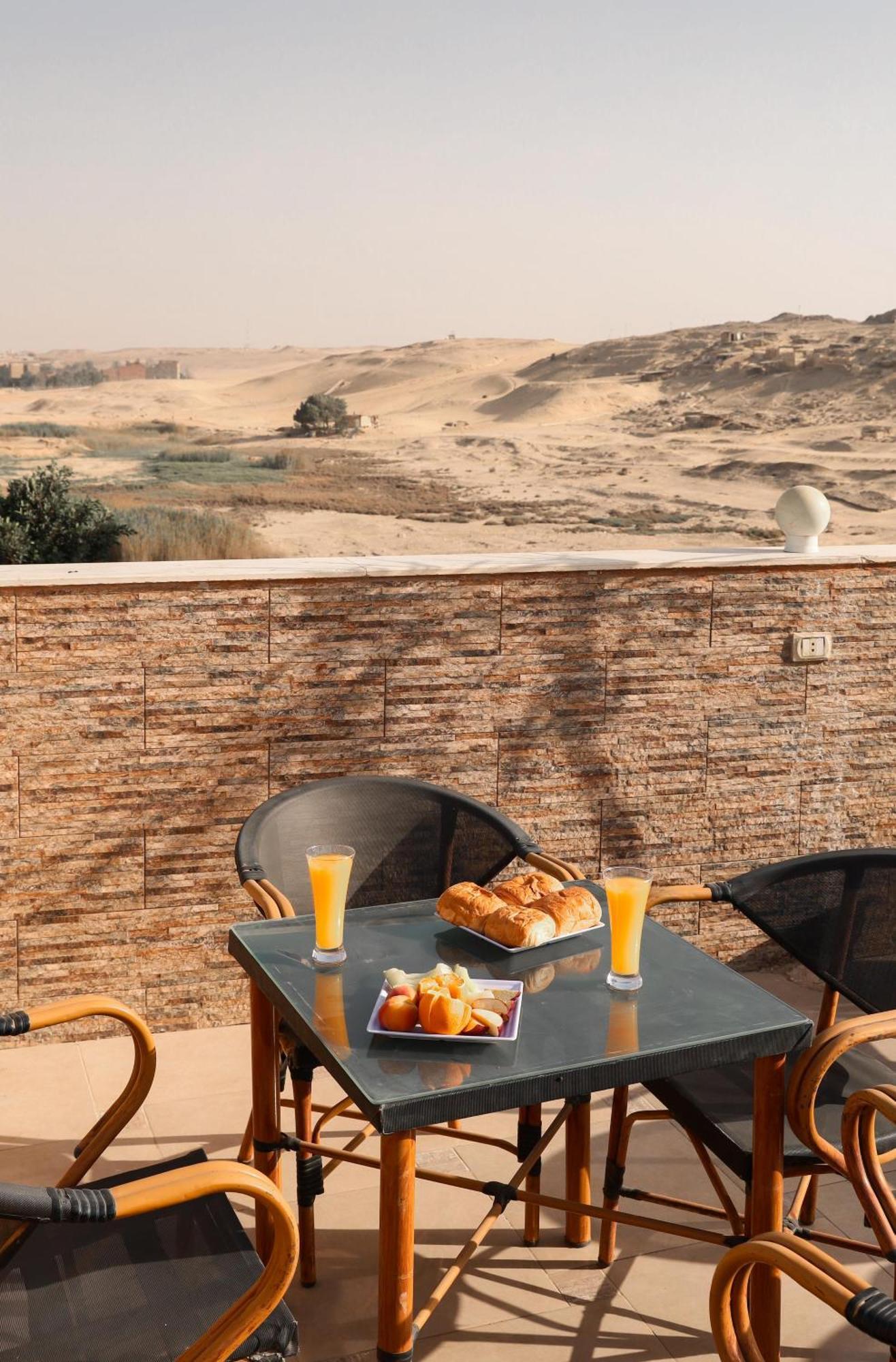 Hotel Royal Scarab Pyramids Cairo