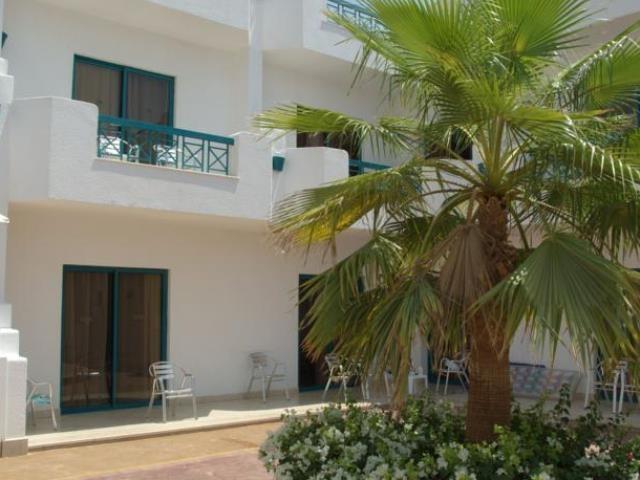 Cliff Hotel