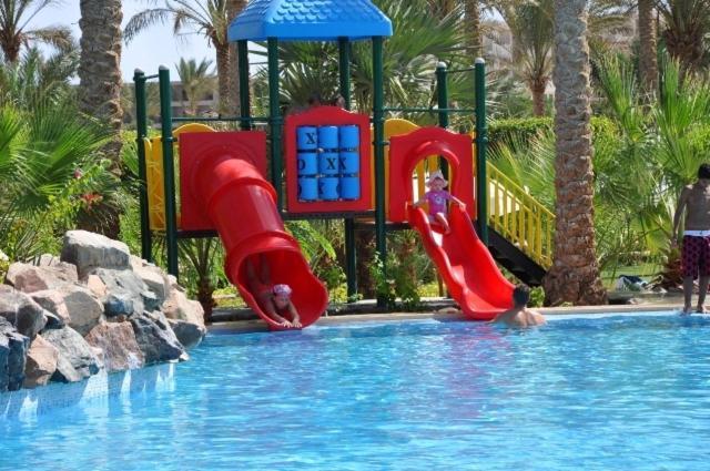 Brayka Bay Reef Resort 4*