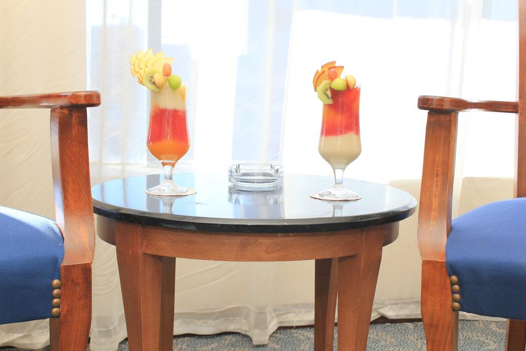 Cherry Maryski Hotel Alexandria