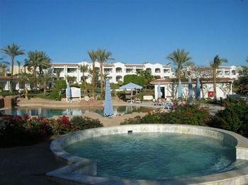 Resort Holiday Service College & Diving 3*