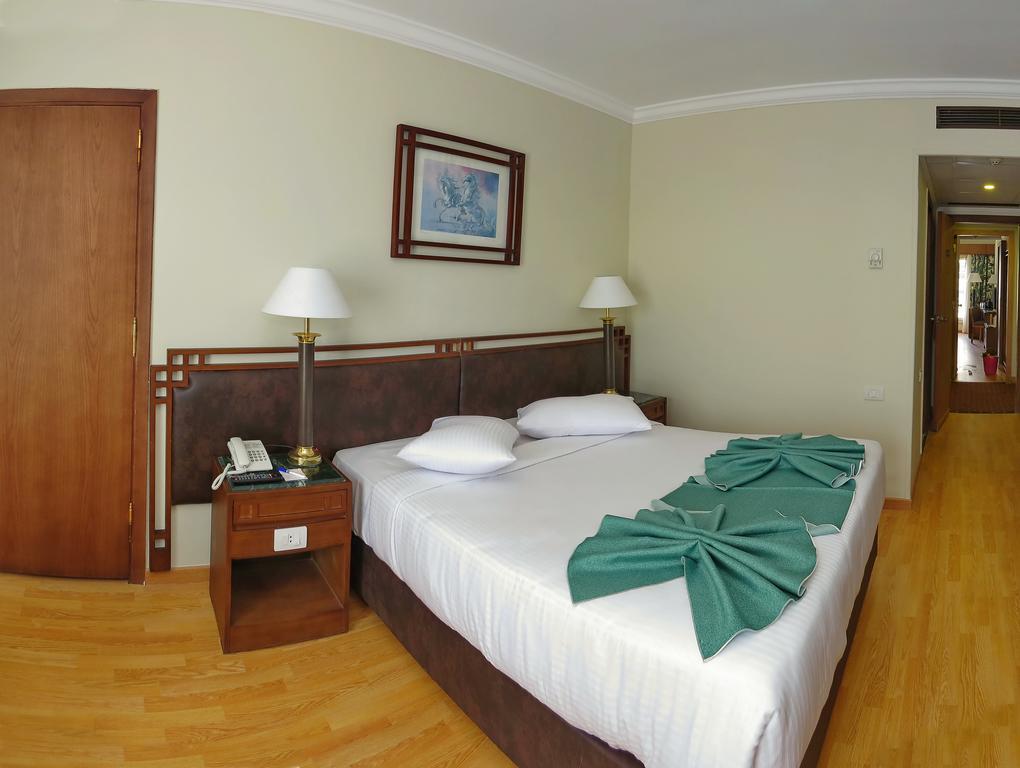 Otel Resta 4*