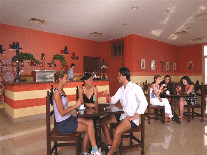 Amphoras Blu Resort