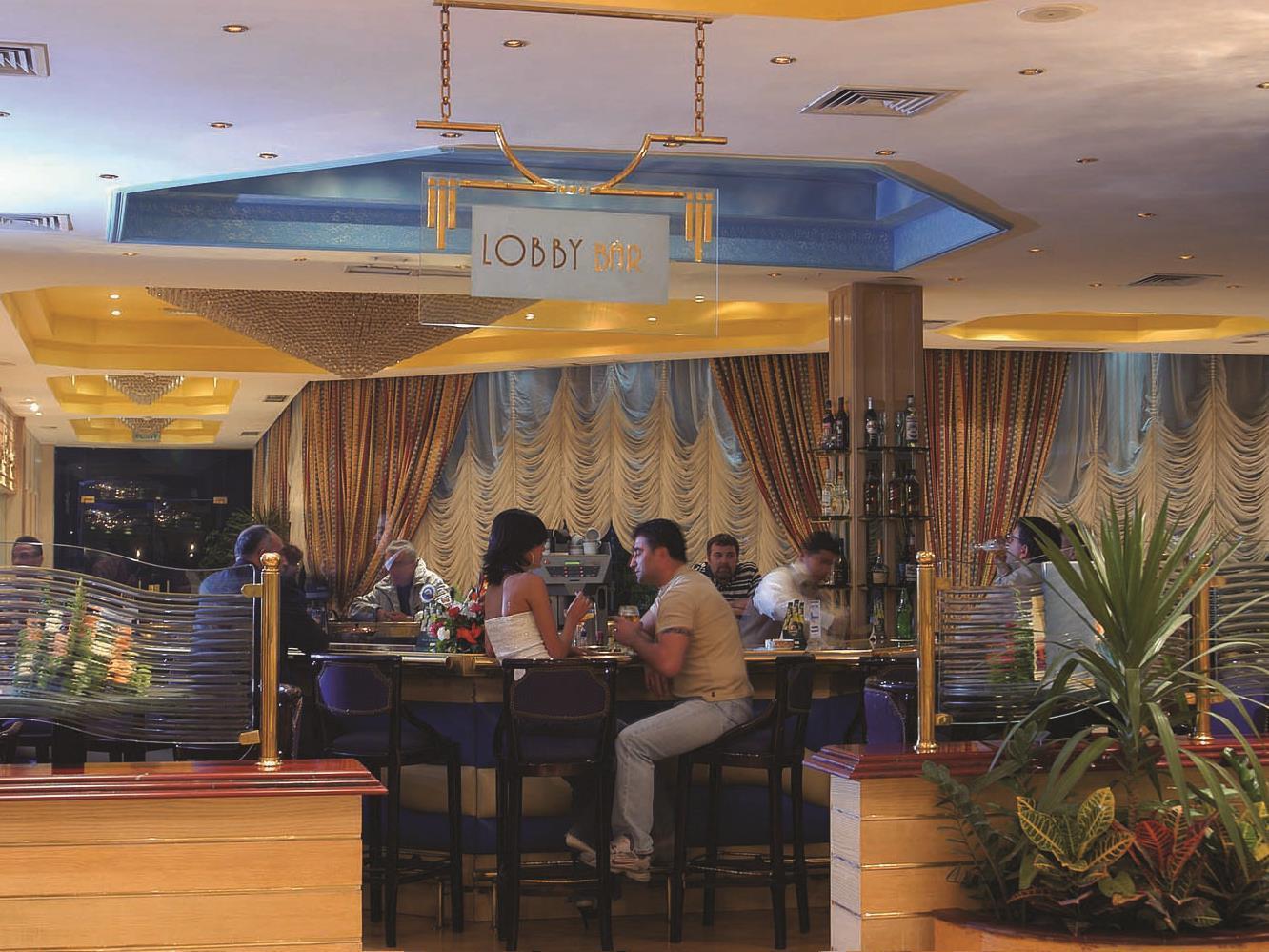 Cairo Pyramids Hotel