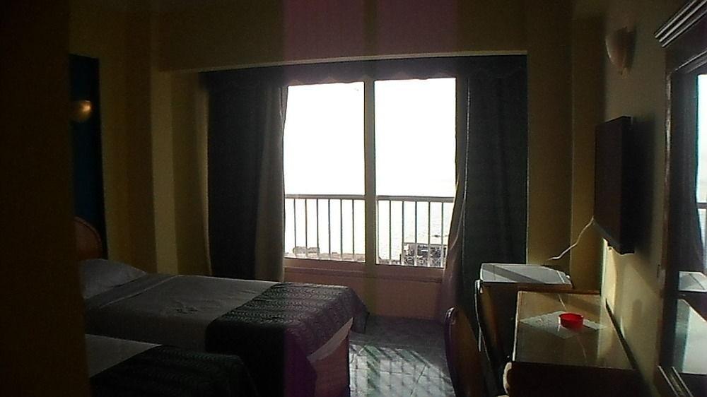 Cleopatra (adults Only) 3* Alexandria