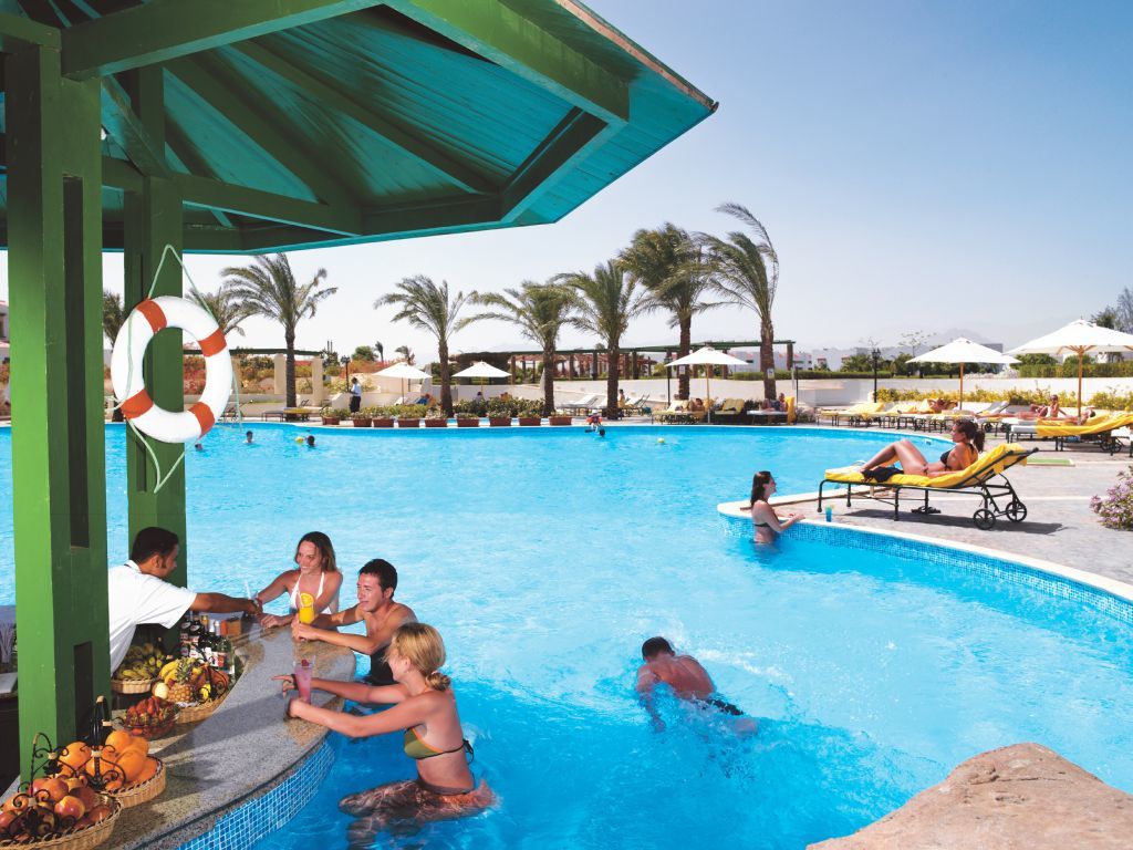 Coral Tiran 4*