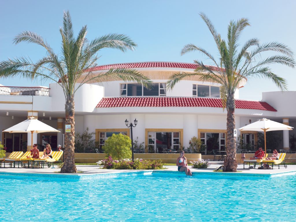 Coral Tiran Resort