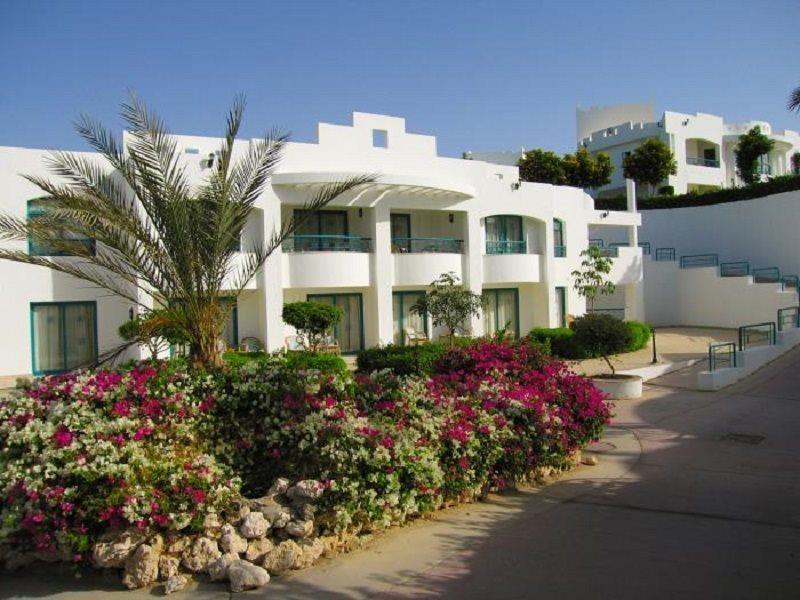 Resort Dessole Royal Rojana 5*