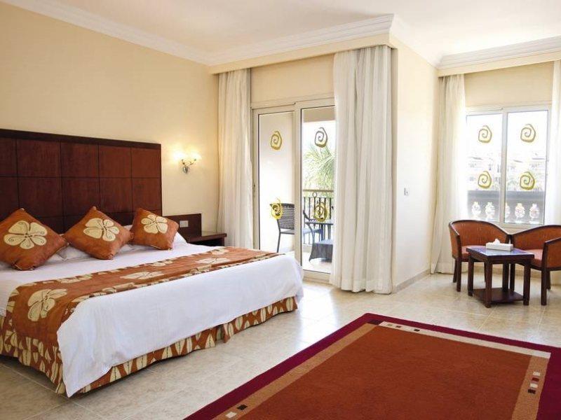 Hotel Tropicana Azure Club