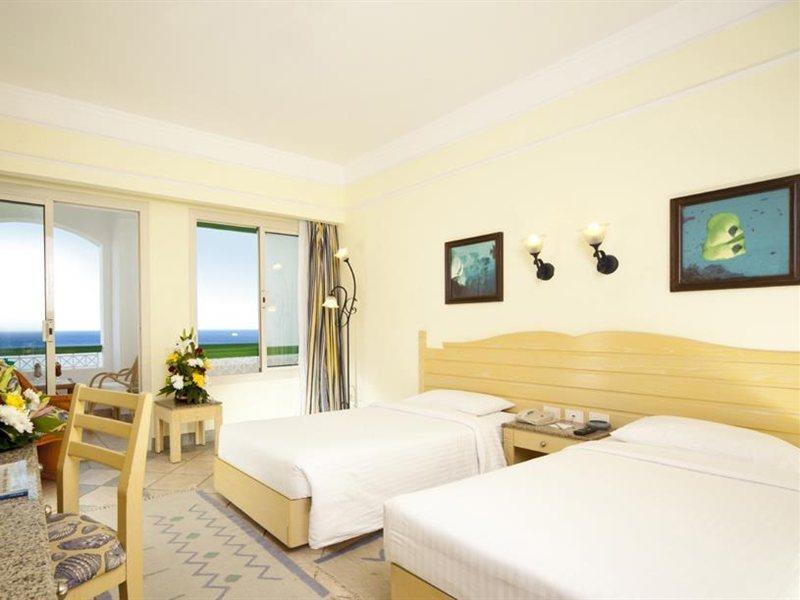 Resort Coral Tiran 4*