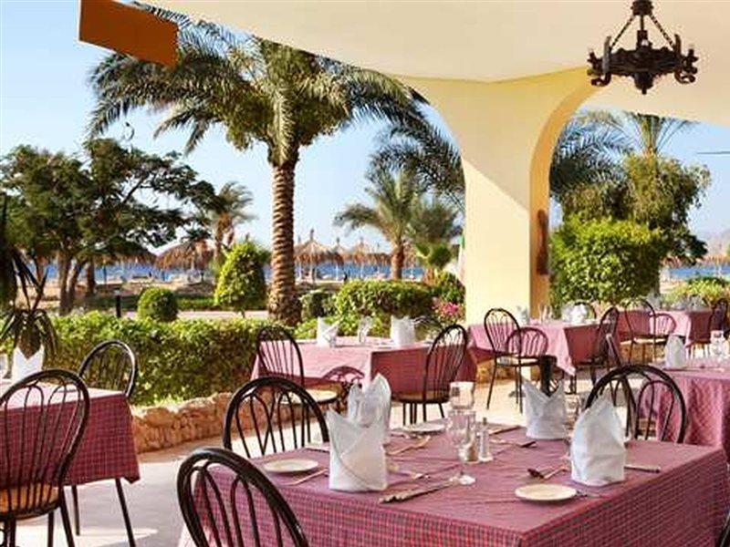 Resort Time Coral