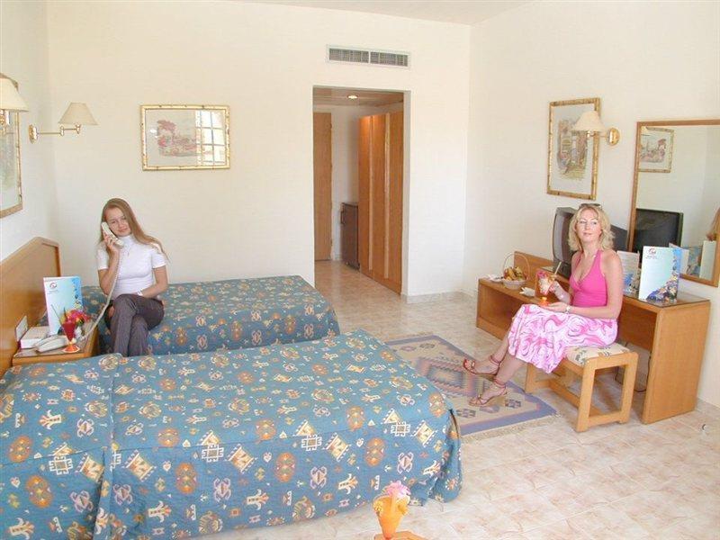 Resort Menaville 4*