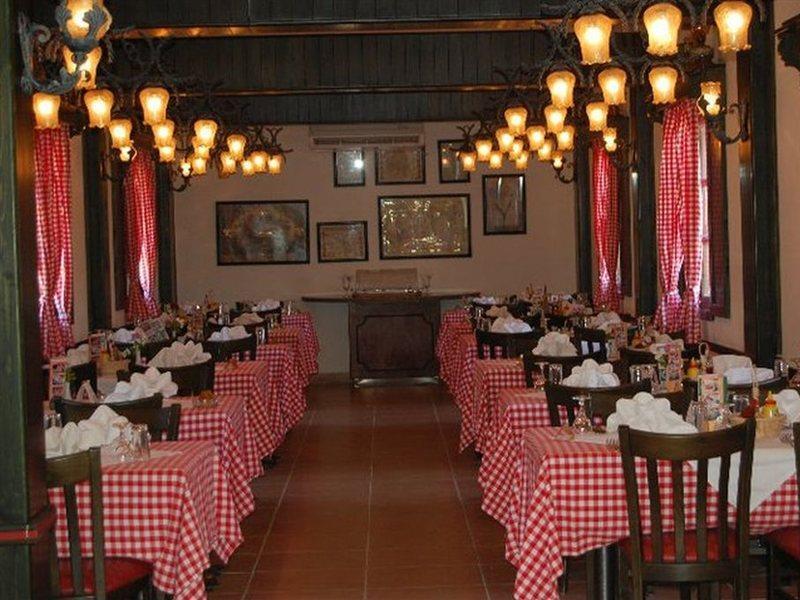 Menaville