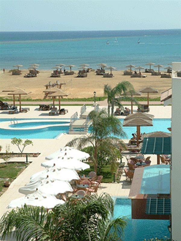 Hotel Lahami Bay & Gardens
