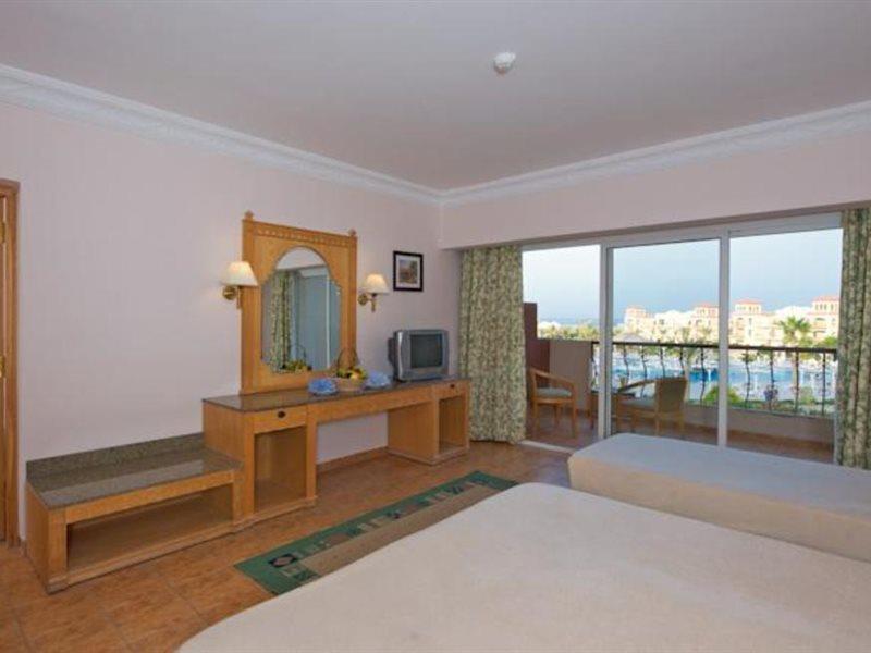Resort Pensee Royal Garden 4*