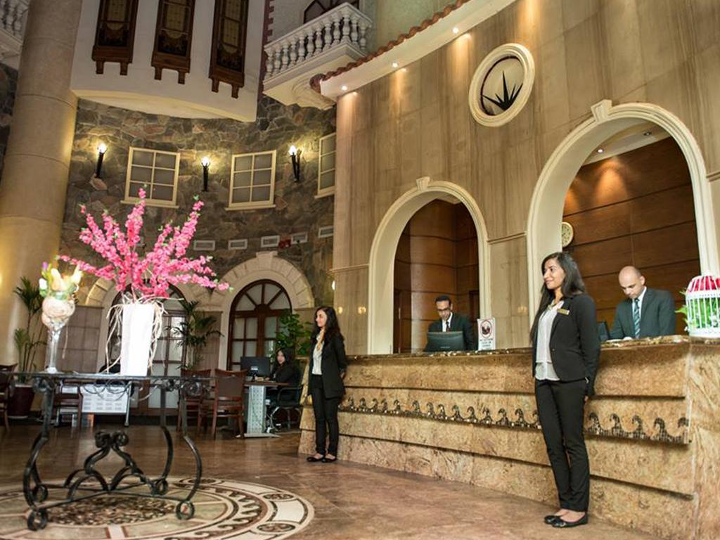 Cherry Maryski Hotel