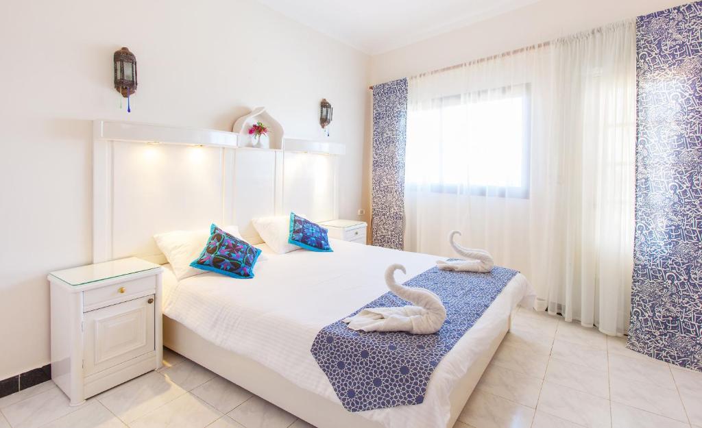 Coral Coast 3*
