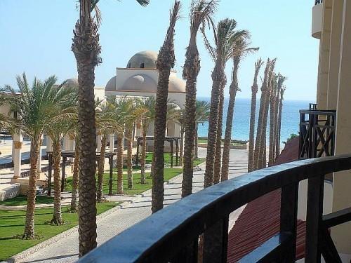 Palm Piazza Apartment