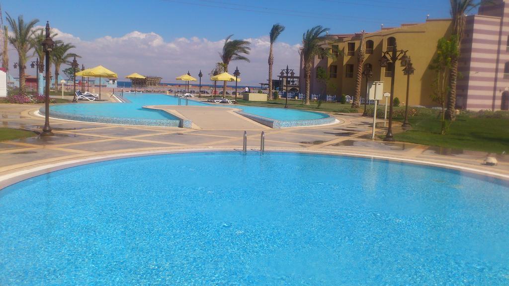 Apartment One Bedroom At Porto South Royal Sea View Families Only