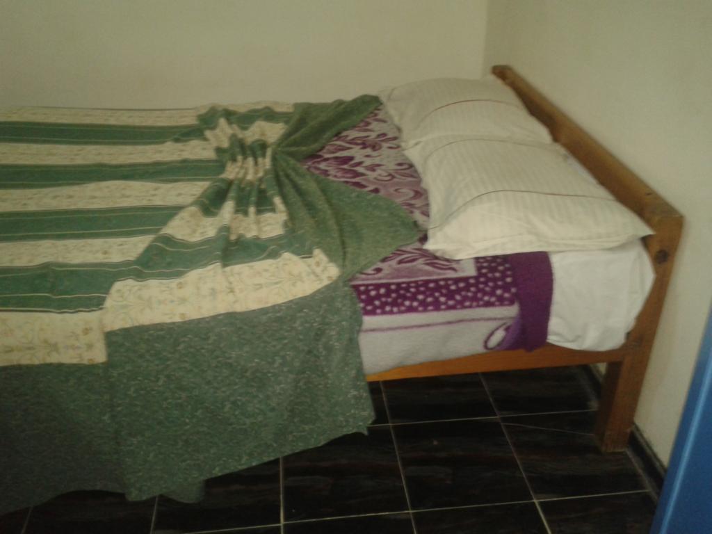 Sea Waves Hostel *