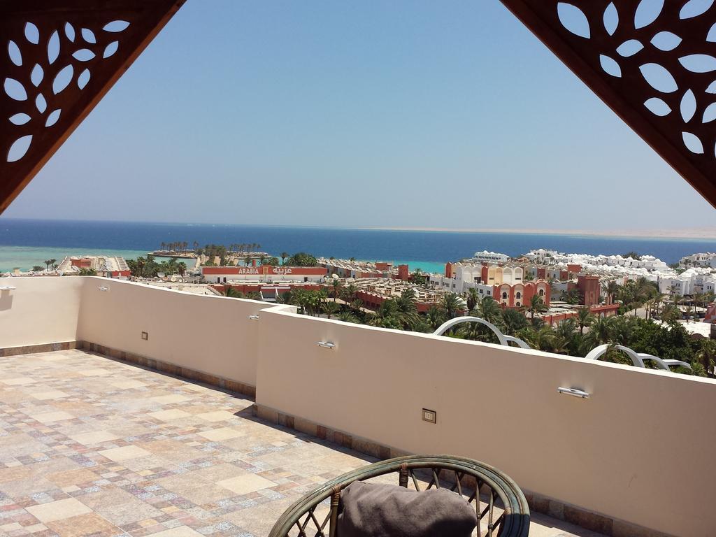 Duplex With Private Roof Terrace Hurghada