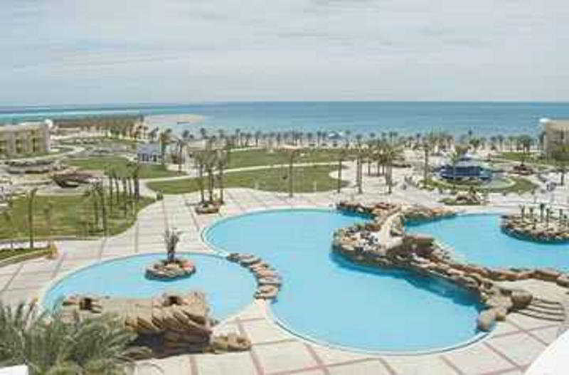 Continental Garden Reef Hotel
