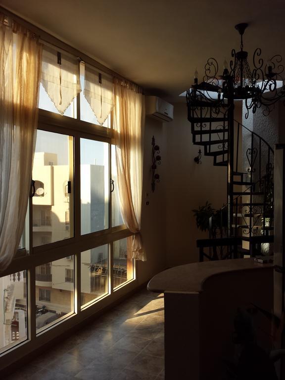 Duplex With Private Roof Terrace Apartment *