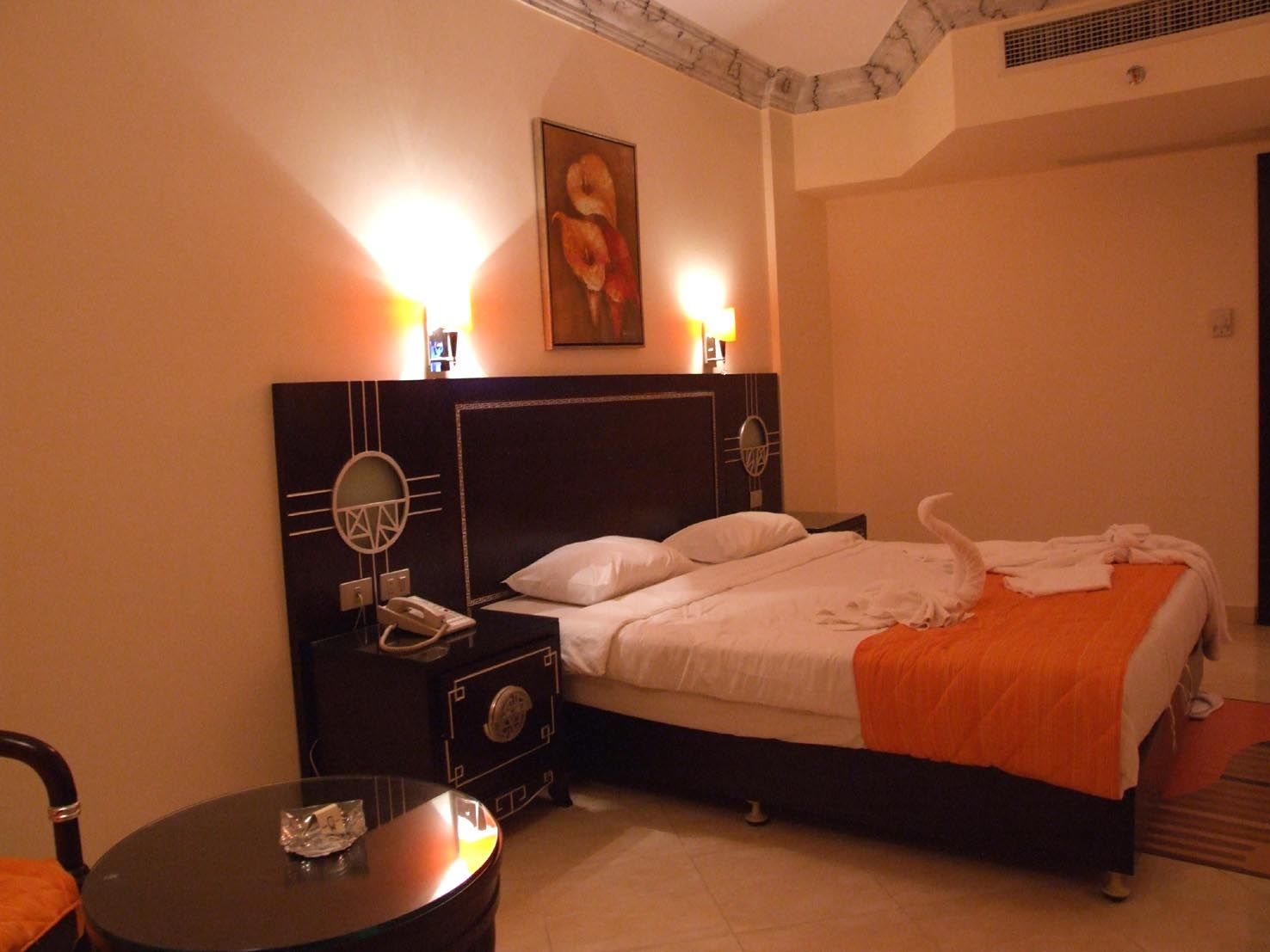 Sphinx Aqua Park Resort 4*